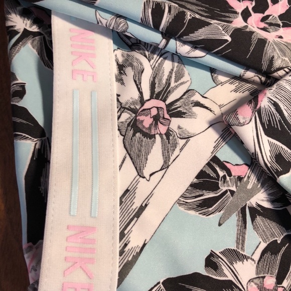 Gorgeous Topaz Mist Nike Dress Size Large - Picture 4 of 12